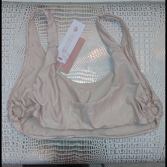 Bikini - Picture 5 of 5